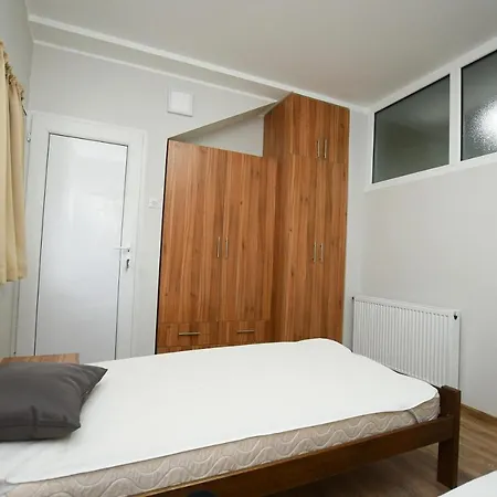 Premier * Кладово